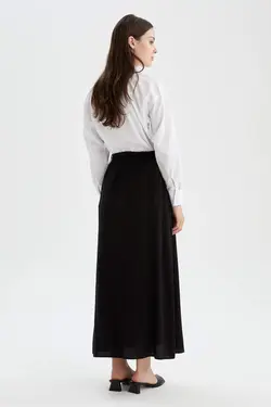 دامن زنانه سیاه دفاکتو