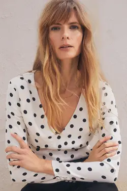 بلوز زنانه سفید تیره منگو