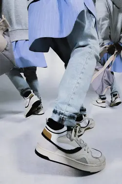 کفش کتانی پسرانه سفید زارا