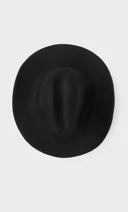 کلاه زنانه مشکی استرادیواریوس