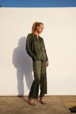 شومیز زنانه خاکی زارا