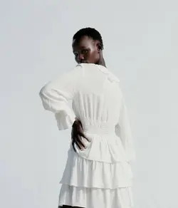 پیراهن کوتاه زنانه سفید تیره زارا