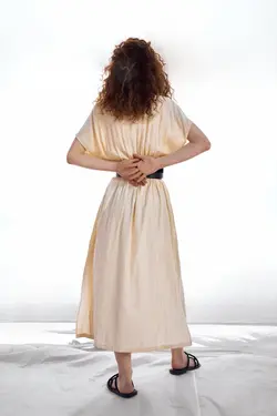 پیراهن میدی زنانه سفید تیره زارا