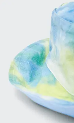 کلاه زنانه سبز استرادیواریوس