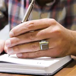 انگشتر نقره مردانه طرح ثاقب با سنگ حدید صینی+حکاکی