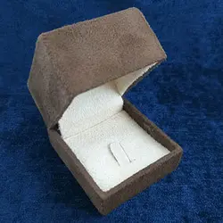 جعبه انگشتر زنانه و مردانه طرح الماس