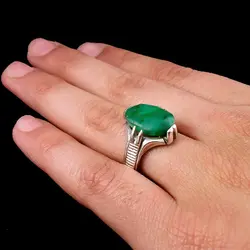 انگشتر نقره زمرد الماس تراش مردانه طرح چهار چنگ پارسان