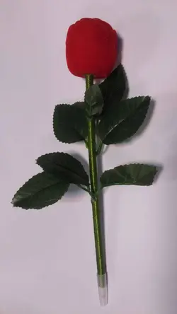 جعبه انگشتر طرح گل سرخ