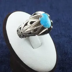 انگشتر نقره مردانه طرح شبکه دور چنگ بزرگ با نگین فیروزه