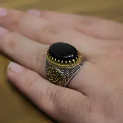انگشتر عقیق مشکی نقره مردانه طرح دورطلایی آمدم ای شاه