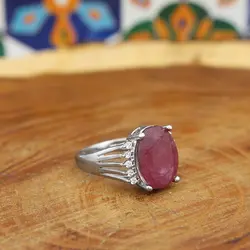 انگشتر یاقوت سرخ الماس تراش نقره زنانه طرح بنفشه