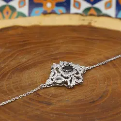 دستبند گارنت الماس تراش نقره زنانه طرح گلنوش