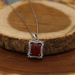 گردنبند عقیق سرخ نقره زنانه طرح مه لقا