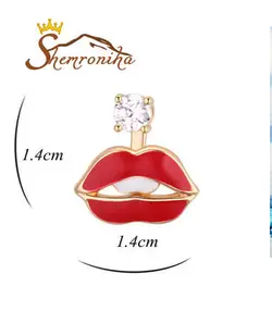 گوشواره فانتزی طرح لب با نگین زیر کنیا AAA کد ۷۸۱۲