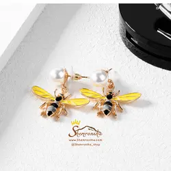گوشواره میخی فانتزی زنبور EAR283S0