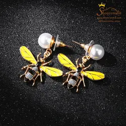 گوشواره میخی فانتزی زنبور EAR283S0