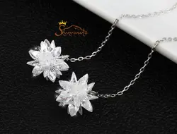 گوشواره آویزی با نگین کریستال برف سیلور کد ۹۶۶۹