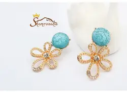 گوشواره فانتزی طرح گل و سنگ رزین آبی کد ۷۸۴۹