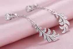 گوشواره مدل آویزی بلند زنجیری طرح برگ با نگین زیرکُنیا - سیلور کد ۶۴۶۰