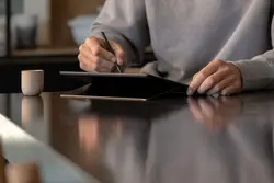 قلم لمسی مایکروسافت سورفیس مدل Microsoft Surface Slim 2 Pen مناسب برای سورفیس پرو ایکس - شمرون شاپ