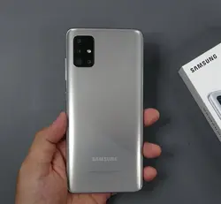 سامسونگ گلکسی A51 ظرفیت 256 گیگ (نقره ای)-Samsung Galaxy A51 256GB (Silver) به همراه گلس - شمرون شاپ