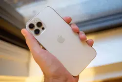 آیفون 12 پرومکس ظرفیت 128گیگ (طلایی) -(Iphone 12 pro max 128GB (Gold به همراه گلس - شمرون شاپ