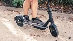 اسکوتر برقی شیائومی مدل Mi Electric Scooter Essential 1S -