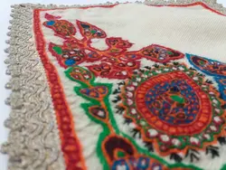 تو بوفه ای پته دوزی شده مدل آرزوی روشن