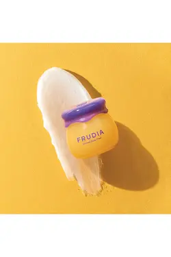 بالم لب مرطوب کننده قوی با عصاره زغال اخته فرودیا Frudia