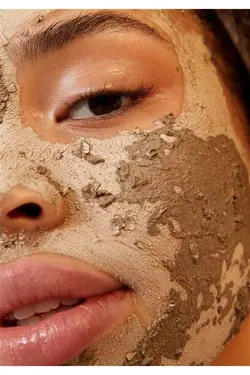 ماسک تابشی پاک کننده سم هیمالیا زغال چوب 15 میلی لیتر بادی شاپ The body shop