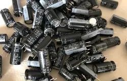 خازن 270 میکرو فاراد 35 ولت ژاپنی Rubycon سری ZLH با esr فوق العاده پایین