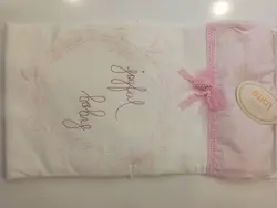 پتو و دورپیچ سفید-صورتی ترکیه   100% پنبه باتوردوزی صورتی  bebe latte