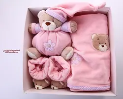 ست کادویی پتو و پاپوش و عروسک فلای بای فلای صورتی خرس FLYBYFLY
