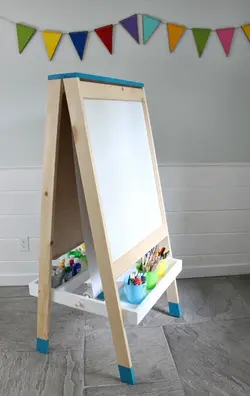 تخته سیاه و وایت برد پایه دار دو طرفه تمام چوبی با کیفیت عالی و محفظه مخصوص ماژیک و گچ و لوازم تحریر --- هینیم تویز