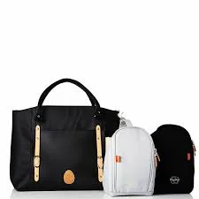 ساک لوازم نوزادی لازیگ اصل المان با زیرانداز تعویض و عایق دما lassig - بارنی