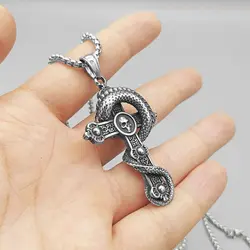 پلاک و گردنبند اسکلتی استیل طرح اژدها و صلیب کد Njd-663d12