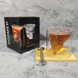 لیوان دوجداره جمجمه مدل Doomed ارتفاع ۸.۵ سانتیمتر به همراه زیره و قاشق کد Gss036