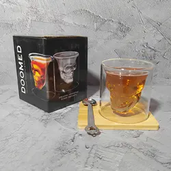 لیوان دوجداره جمجمه مدل Doomed ارتفاع ۸.۵ سانتیمتر به همراه زیره و قاشق کد Gss036