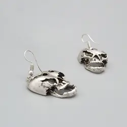 گوشواره آویز طرح جمجمه تو خالی کد Unq067