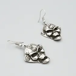 گوشواره آویز طرح جمجمه کد Unq062