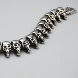 دستبند اسکلتی مدل Big Skulls کد Njd429