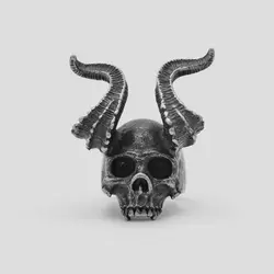 انگشتر طرح جمجمه مدل Horned Vampire رنگ دودی کد Njd938