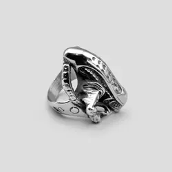 انگشتر استیل طرح سوسمار مدل Angry Lizard کد Fsi657