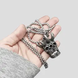 پلاک و گردنبند اسکلت مدل Merged Skulls کد Njd-555d3