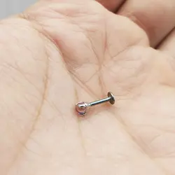 پیرسینگ دکمه ای طرح پنجه اژدها مدل White-Sphere کد Hsn-971d4