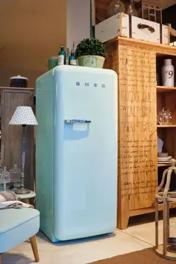 خرید یخچال تک درب اورجینال اسمگ ایتالیا مدل FAB28 رنگ آبی پاستیلی | اسمگ فارسی