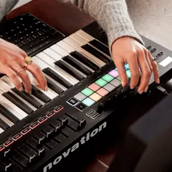 میدی کنترلر نویشن مدل Novation Launchkey 61 MK3