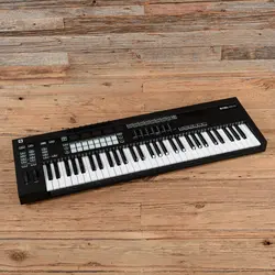 میدی کنترلر نویشن مدل Novation 61 SL MK3