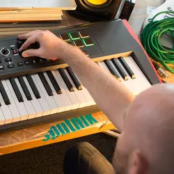 میدی کنترلر نویشن مدل Novation Impulse 61