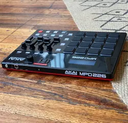 میدی کنترلر آکایی مدل AKAI MPD226